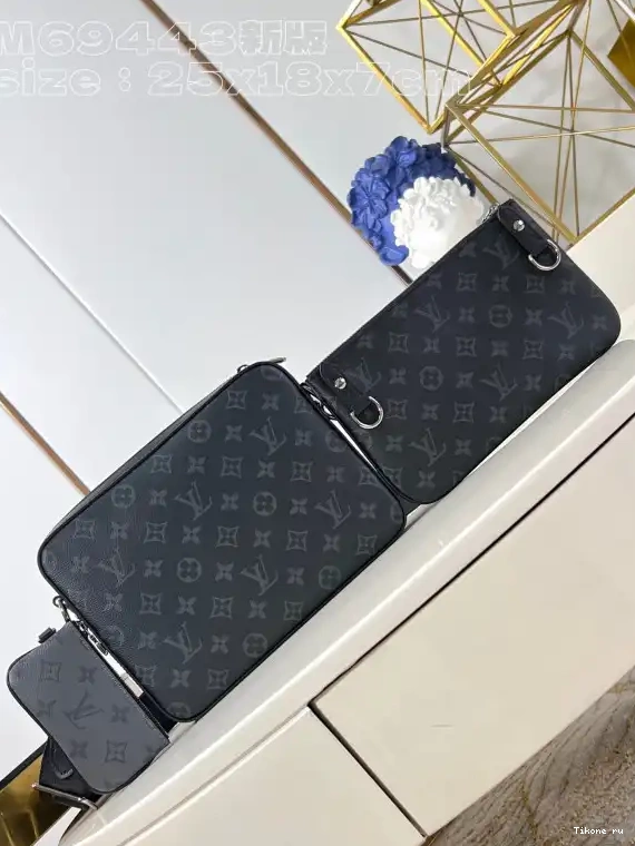 Affordable VUITTON LOUIS TRIO MESSENGER 0523